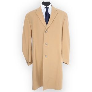 Near Mint Men’s Jos A. Bank Camel Wool Flannel Top Coat - Size 44